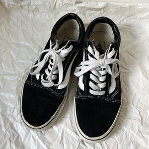 Vans Old Skool Sneakers color black size 6